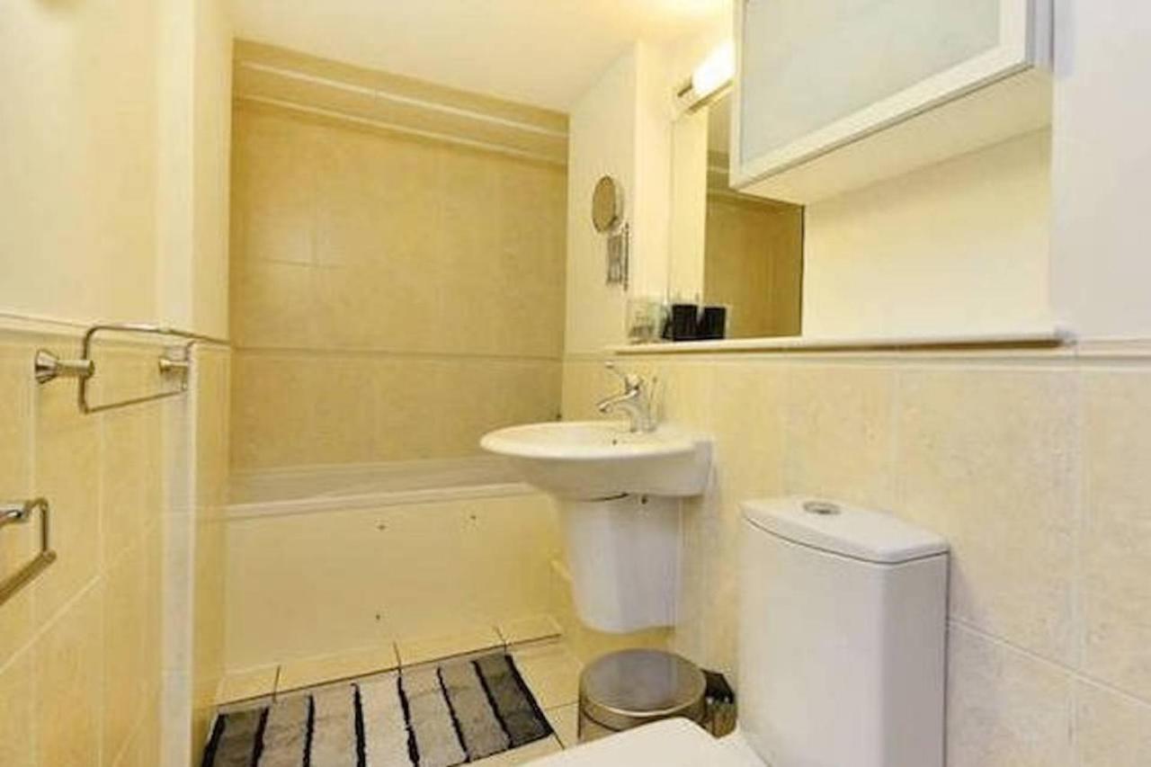 Central 2-Bed, 2-Bath Sanctuary Near Holborn Station, Covent Garden & West End Londres Exterior foto